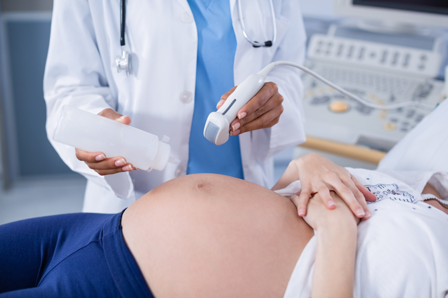 The best Gynecologist and obstetrician specialist doctor provide the wonderful obstetrics treatment to the patients